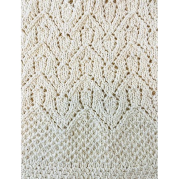 Handmade Cream Knitted Drawstring Crossbody Tote Bag - Picture 10 of 11